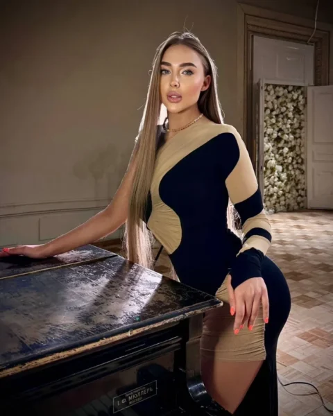 Amira